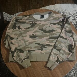 Nike Camo Sweatshirt